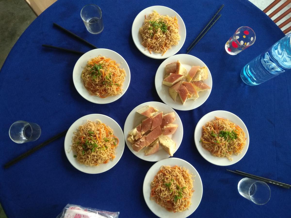 Hiep Tung Homestay Tân Hiệ Exterior foto